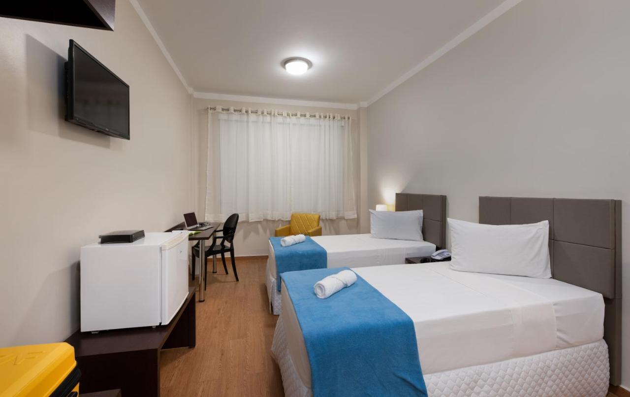 Mural Living Hotel Manaus Exterior foto